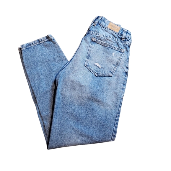 Bershka Mom Jean Light Wash Size 4 - Picture 1 of 11